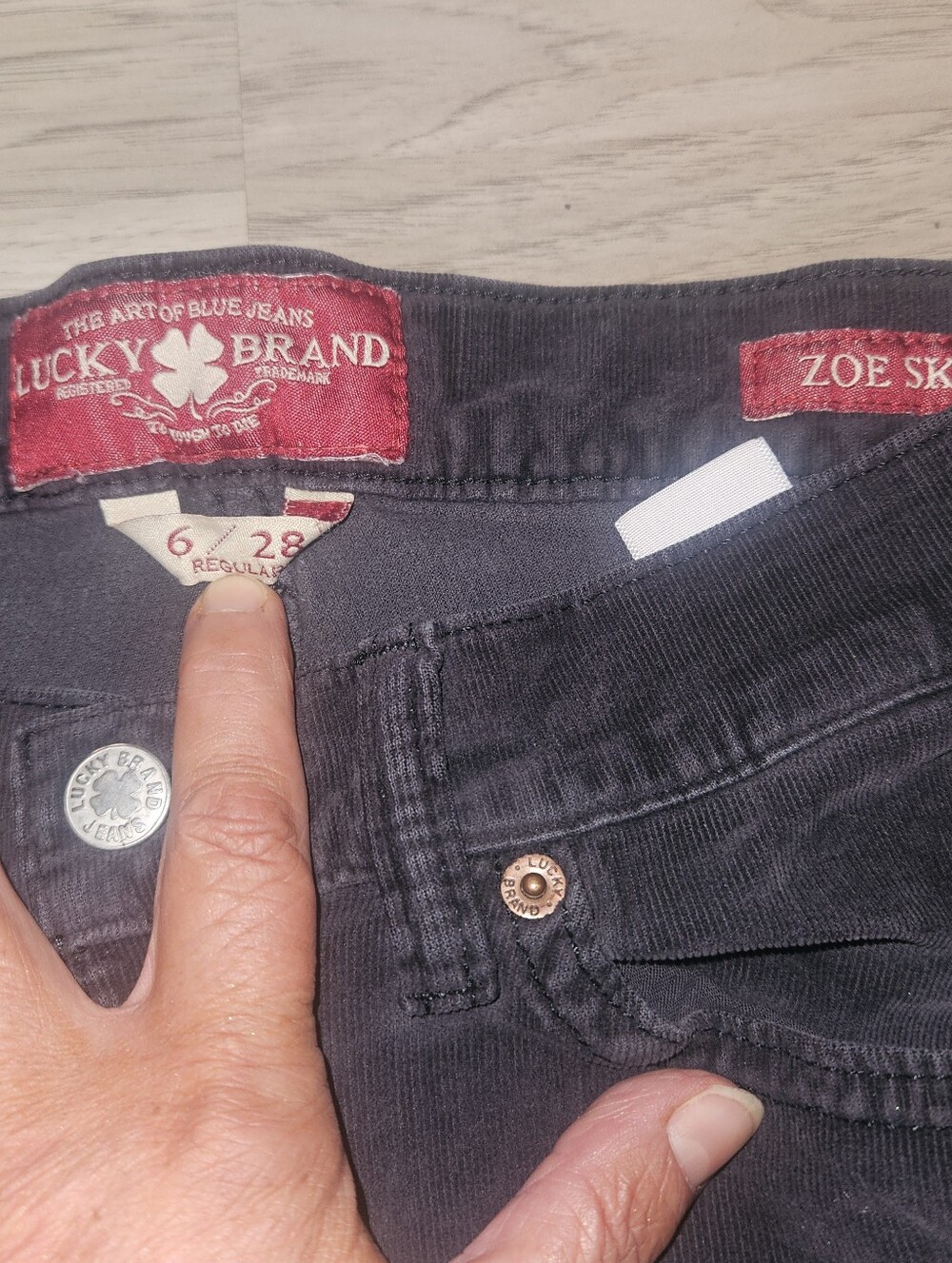 Lucky Brand Women's Zoe Skinny Corduroy Pants in Black - Picture 3 of 3
